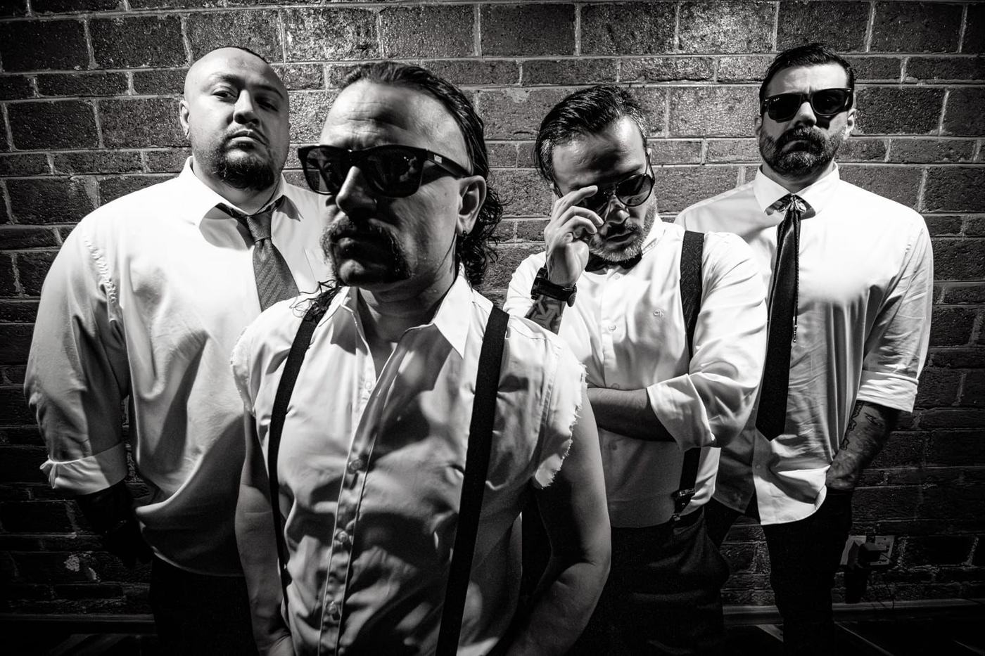 S7N band portrait
